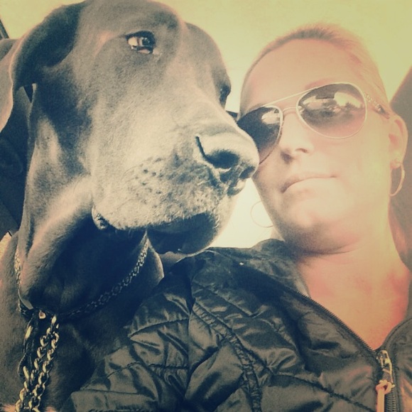 Meet your Posher, Melissa - Picture 1 of 1